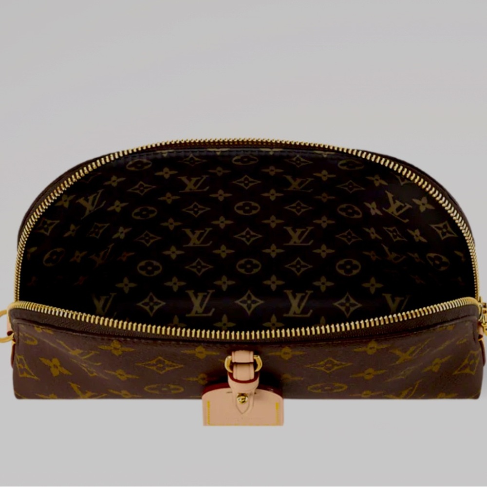 Authentic stunning brand new Louis Vuitton Monogram Brown purse w/unique lining